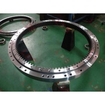 XU120179 slewing ring on pivot point for truck crane